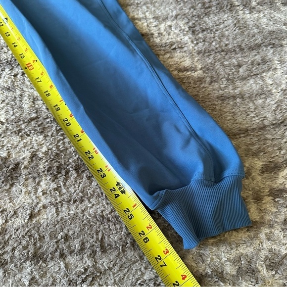 Lululemon Stretch High-Rise Jogger Full Length Soft Blue Denim Size 2 - Picture 6 of 13